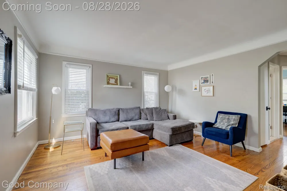 2946 Ellwood Avenue Berkley City, MI 48072