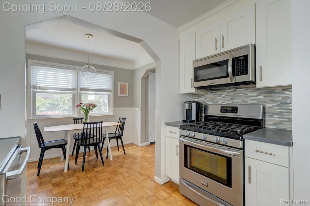2946 Ellwood Avenue Berkley City, MI 48072