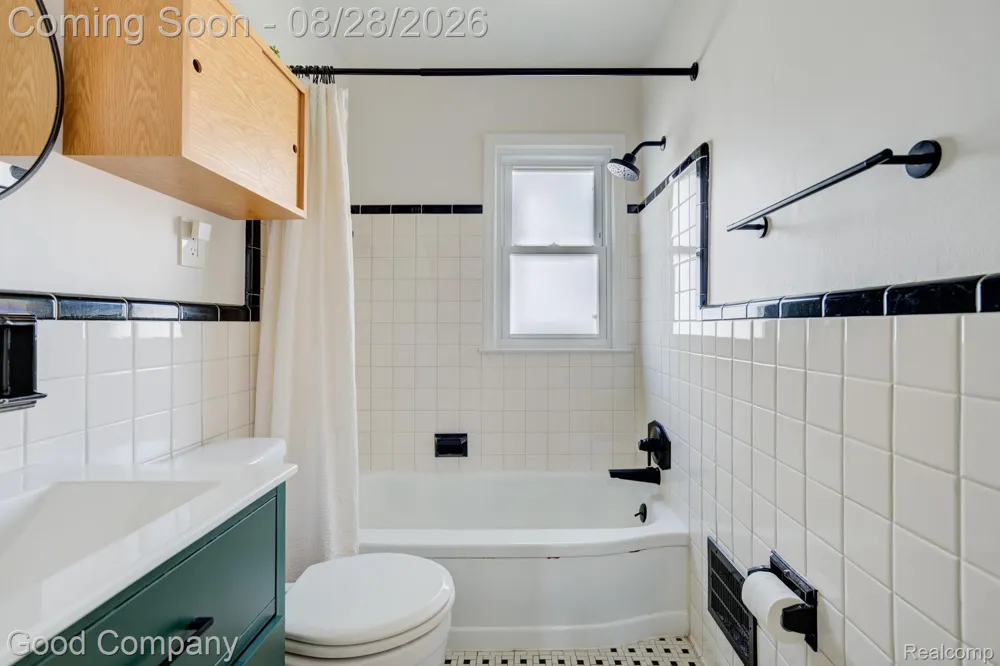 2946 Ellwood Avenue Berkley City, MI 48072