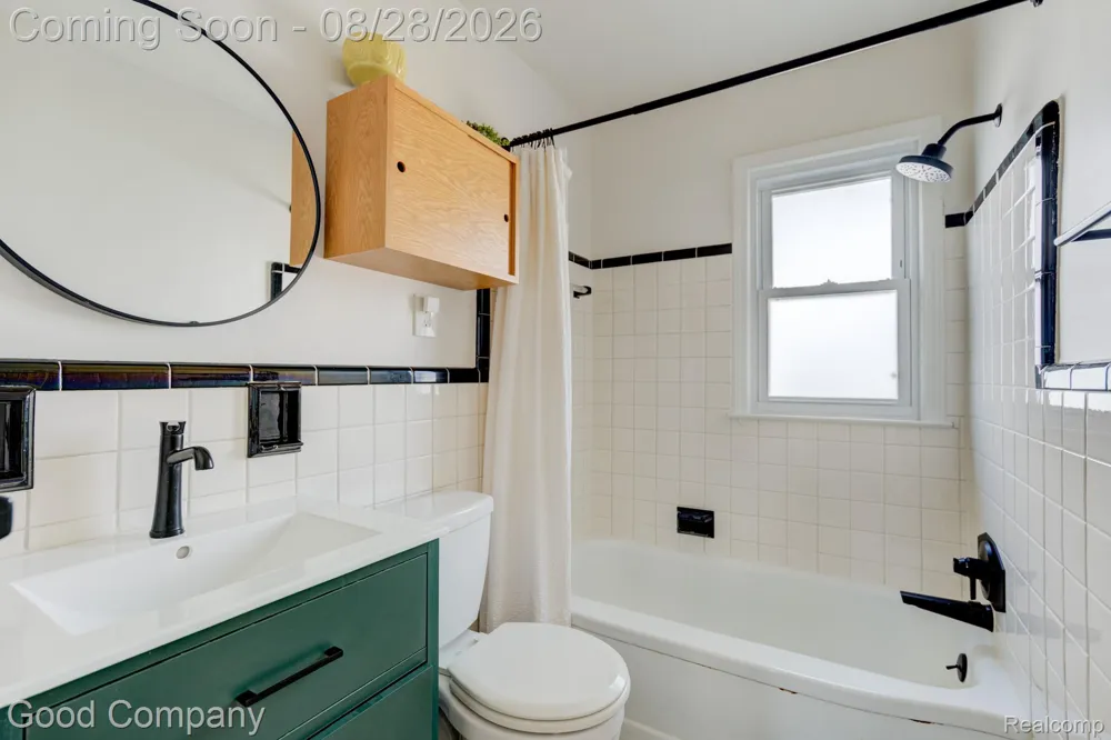 2946 Ellwood Avenue Berkley City, MI 48072