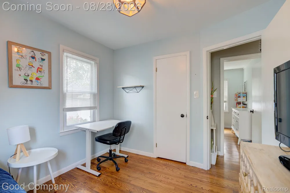 2946 Ellwood Avenue Berkley City, MI 48072