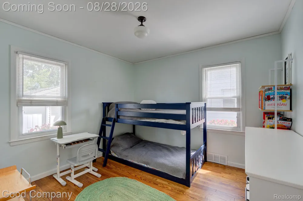 2946 Ellwood Avenue Berkley City, MI 48072