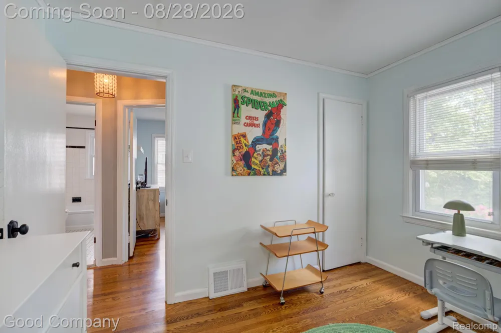 2946 Ellwood Avenue Berkley City, MI 48072
