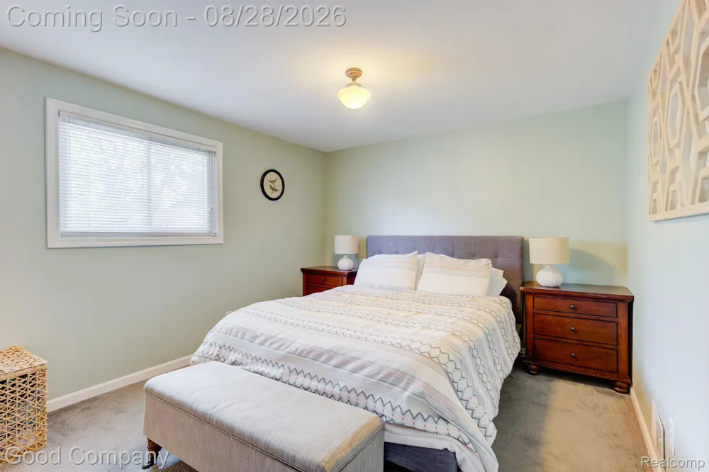 2946 Ellwood Avenue Berkley City, MI 48072