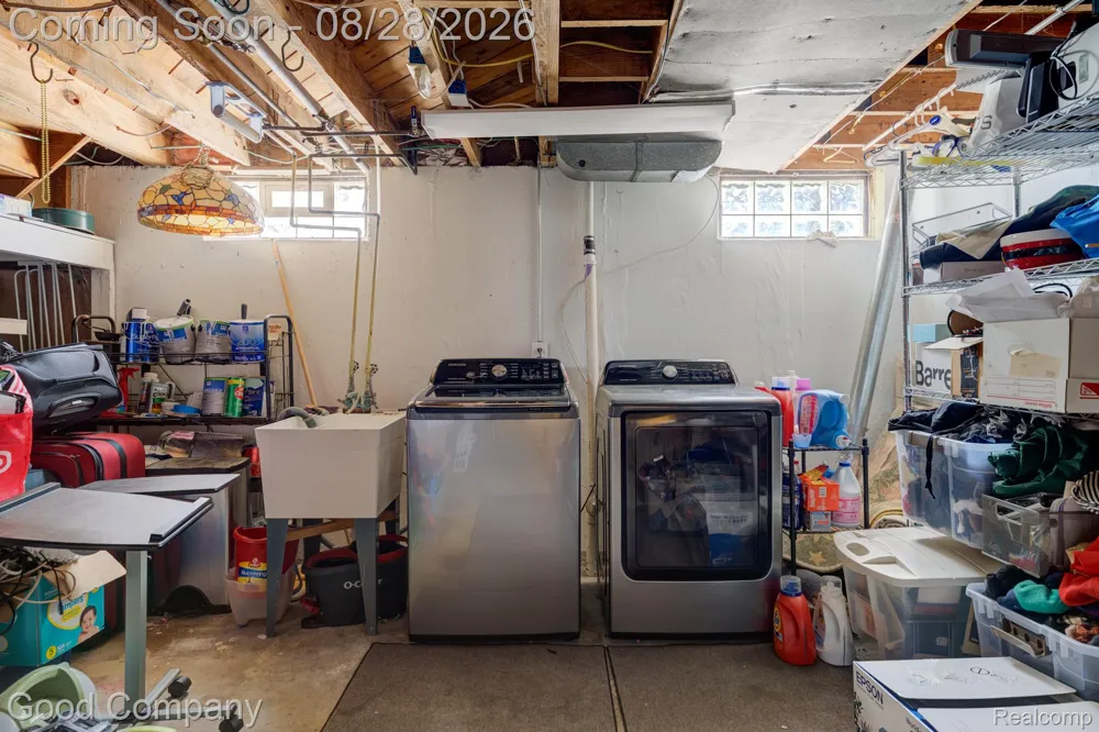2946 Ellwood Avenue Berkley City, MI 48072