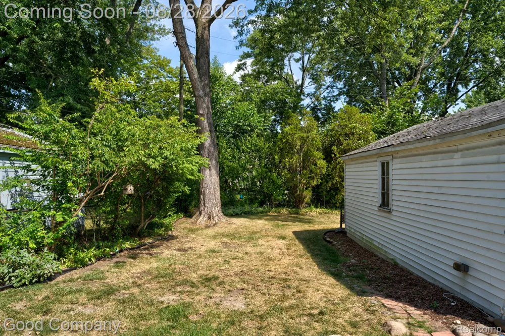 2946 Ellwood Avenue Berkley City, MI 48072