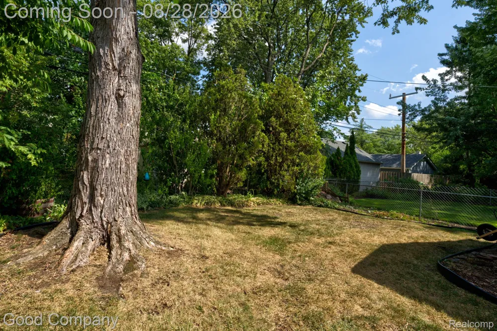 2946 Ellwood Avenue Berkley City, MI 48072