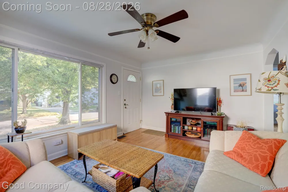 1698 Annabelle Street Ferndale City, MI 48220