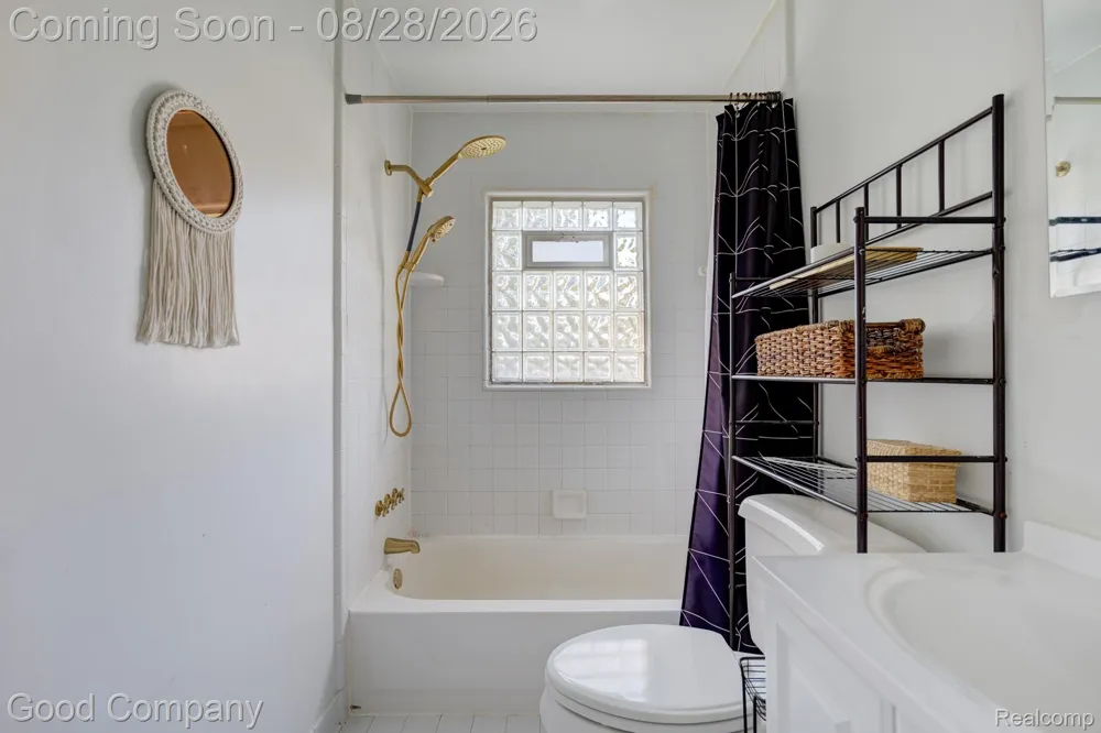 1698 Annabelle Street Ferndale City, MI 48220