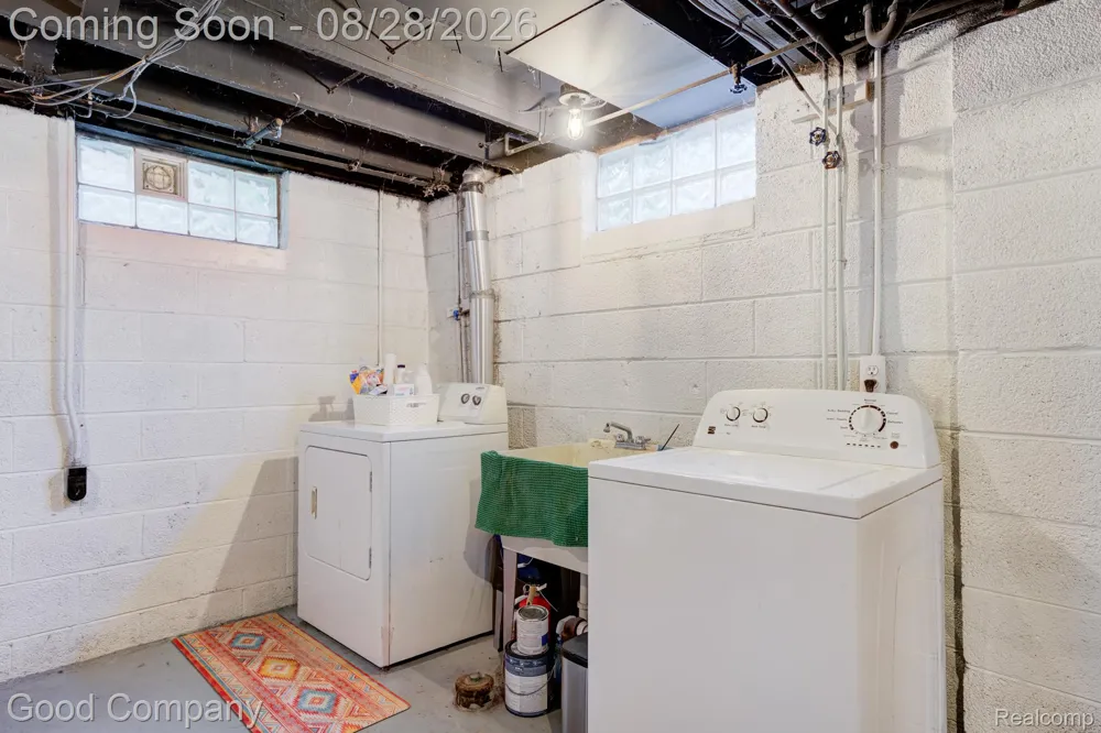 1698 Annabelle Street Ferndale City, MI 48220