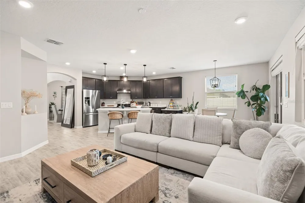 184 BELLA VERANO WAY Davenport, FL 33897