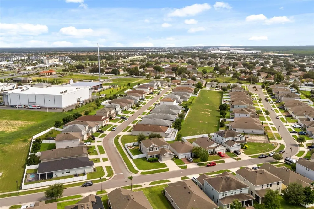 184 BELLA VERANO WAY Davenport, FL 33897