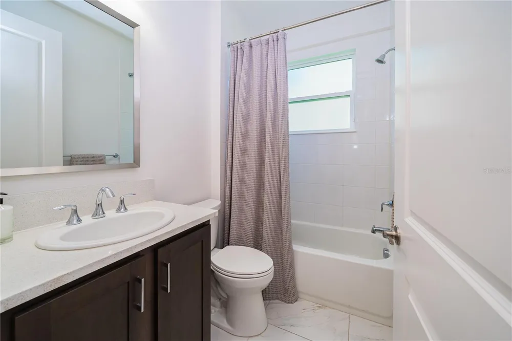 3290 GREAT BANYAN WAY Wesley Chapel, FL 33543