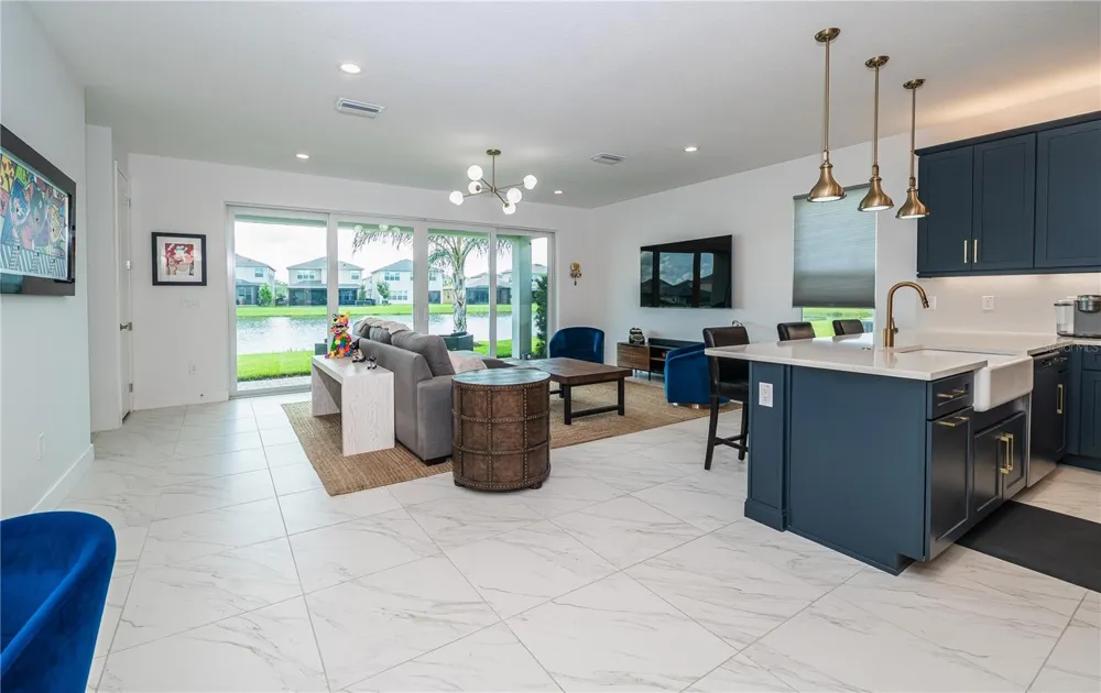 3290 GREAT BANYAN WAY Wesley Chapel, FL 33543