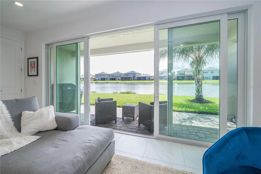 3290 GREAT BANYAN WAY Wesley Chapel, FL 33543