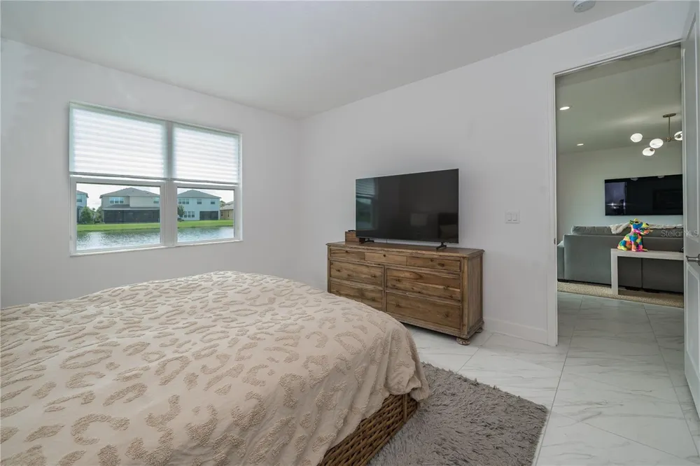 3290 GREAT BANYAN WAY Wesley Chapel, FL 33543