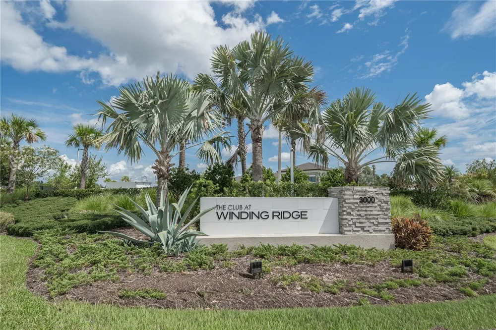 3290 GREAT BANYAN WAY Wesley Chapel, FL 33543