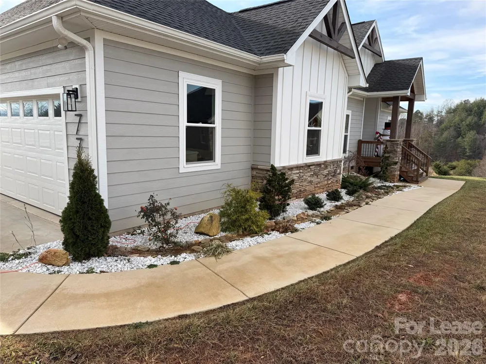 77 Horizon Way Alexander, NC 28701