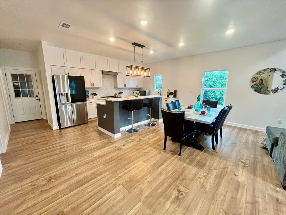 5114 Stoneridge Drive Granbury, TX 76048
