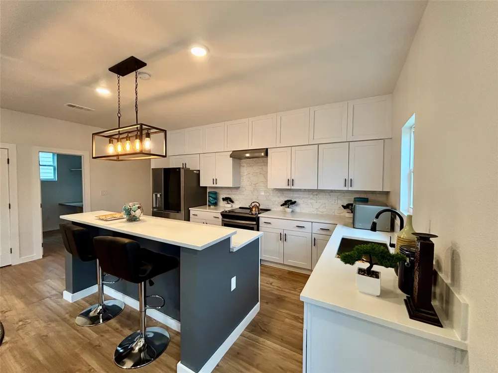 5114 Stoneridge Drive Granbury, TX 76048
