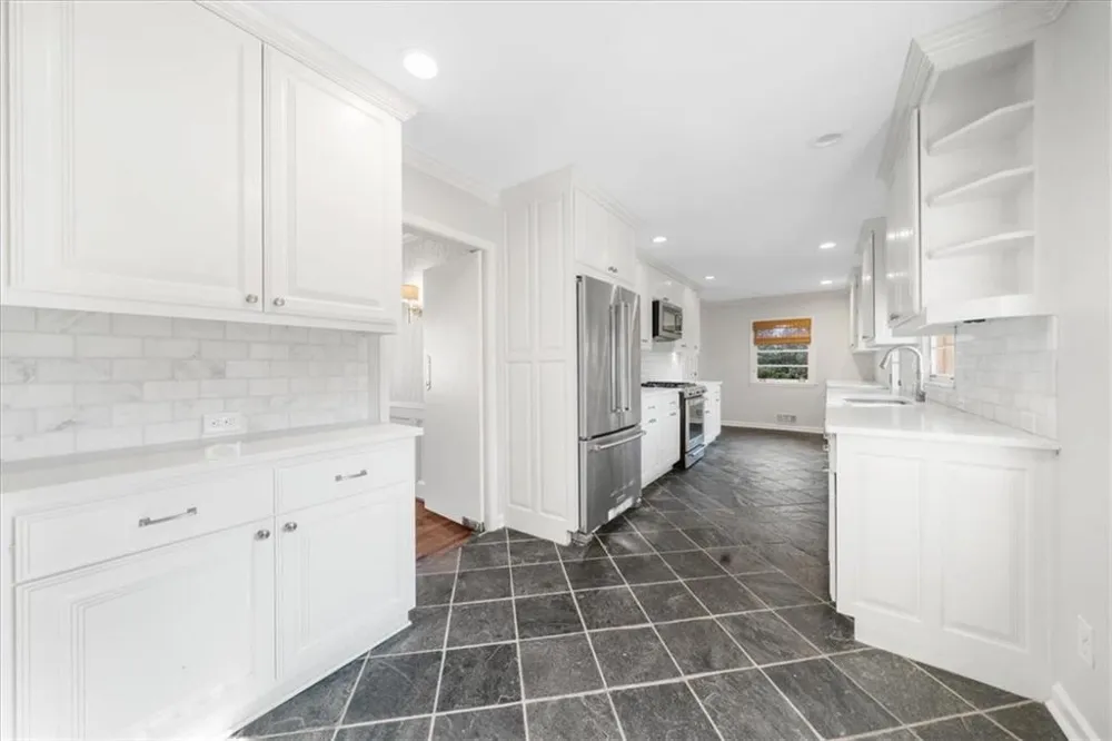 525 Timber Valley Road Sandy Springs, GA 30342
