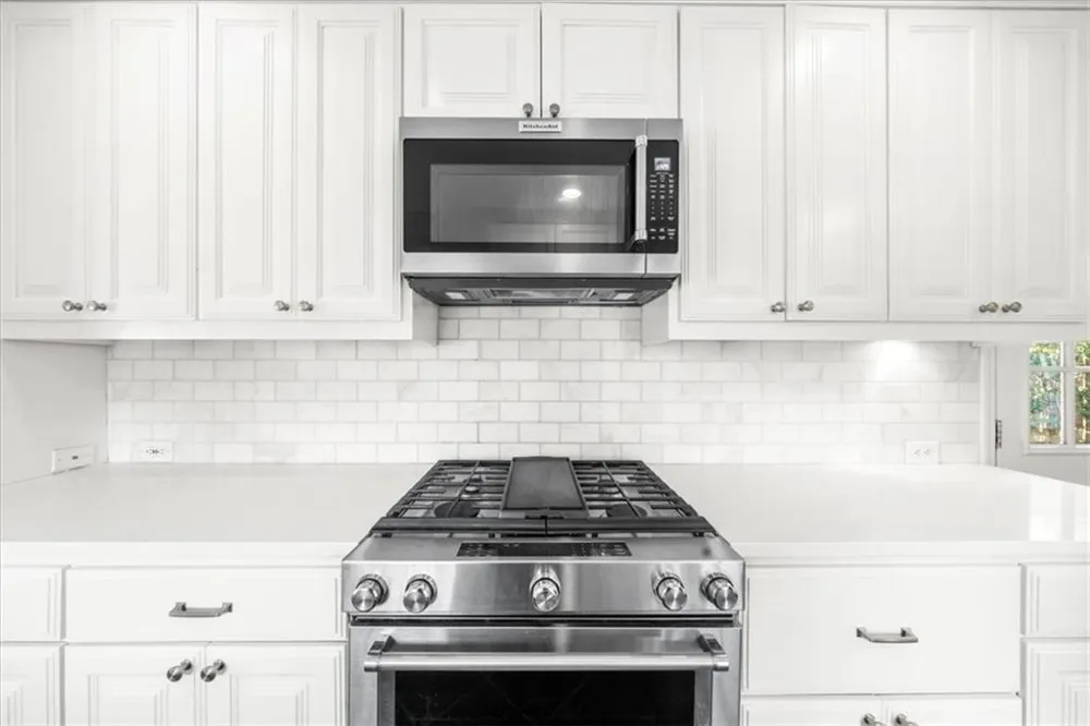 525 Timber Valley Road Sandy Springs, GA 30342