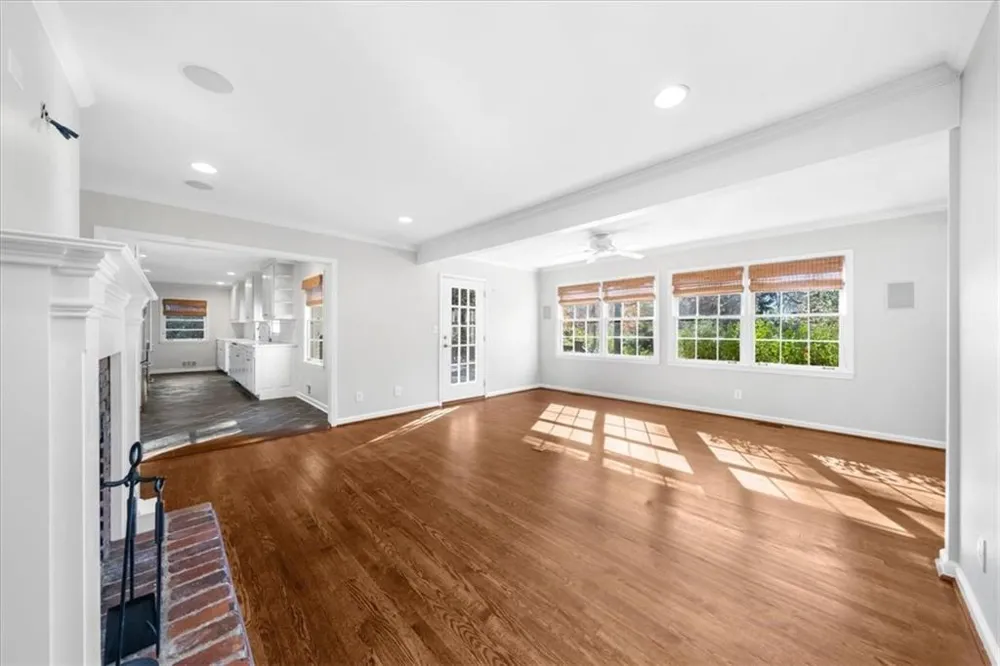 525 Timber Valley Road Sandy Springs, GA 30342