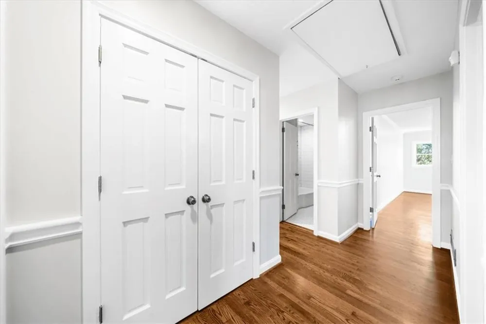 525 Timber Valley Road Sandy Springs, GA 30342