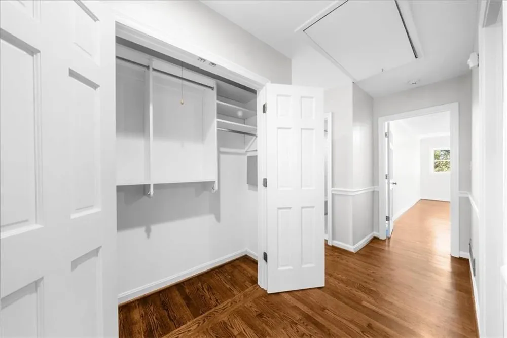 525 Timber Valley Road Sandy Springs, GA 30342