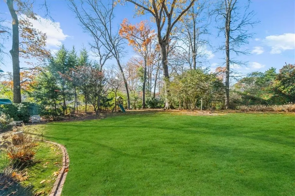 525 Timber Valley Road Sandy Springs, GA 30342