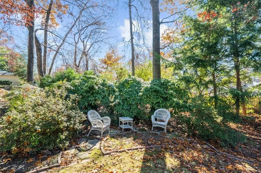 525 Timber Valley Road Sandy Springs, GA 30342