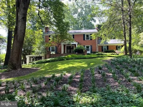 10015 SADDLE ROAD