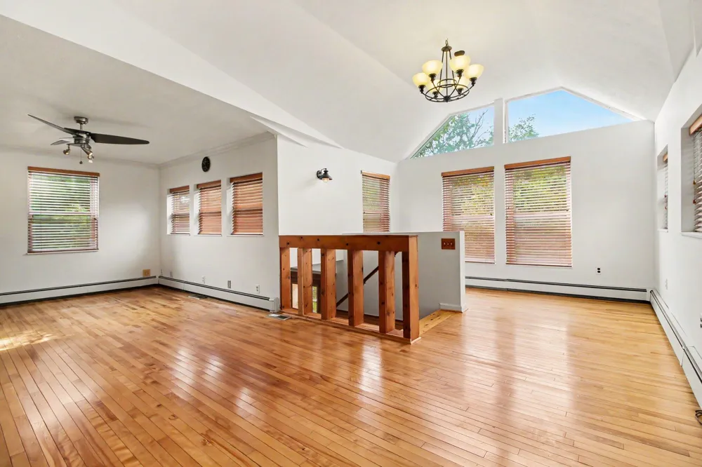 123 S Freer Road Chelsea, MI 48118