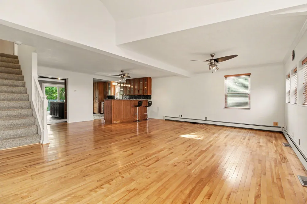123 S Freer Road Chelsea, MI 48118