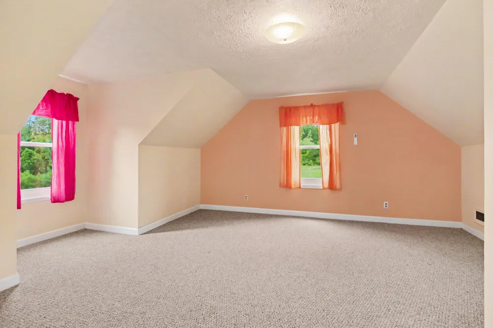 123 S Freer Road Chelsea, MI 48118