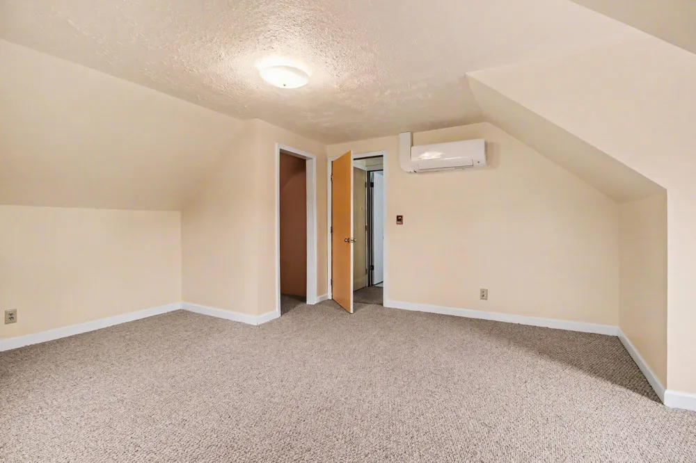 123 S Freer Road Chelsea, MI 48118