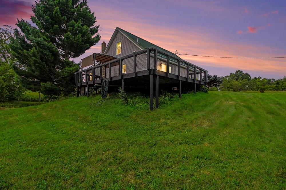 123 S Freer Road Chelsea, MI 48118