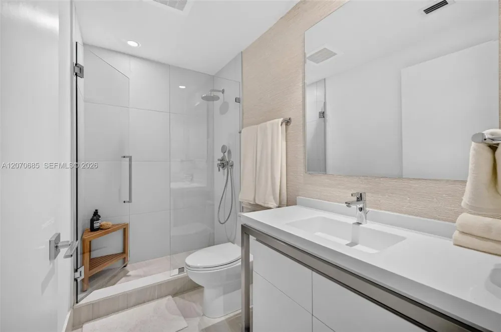 2000 Metropica Way #1901 Sunrise, FL 33323