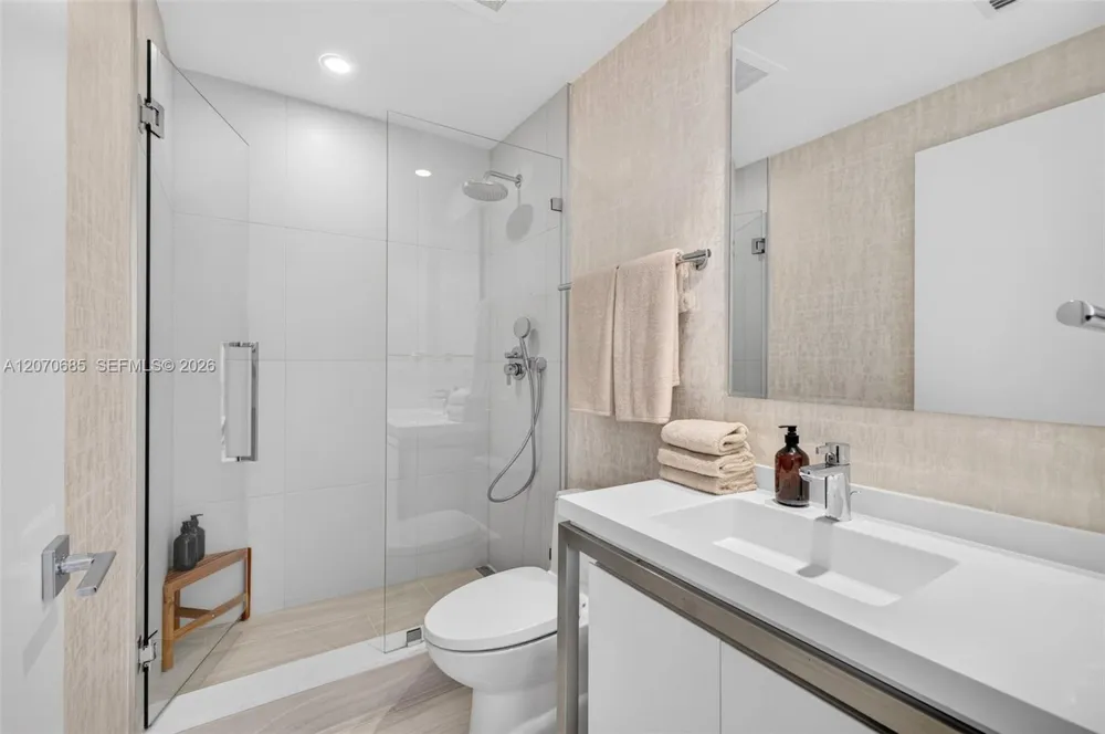 2000 Metropica Way #1901 Sunrise, FL 33323