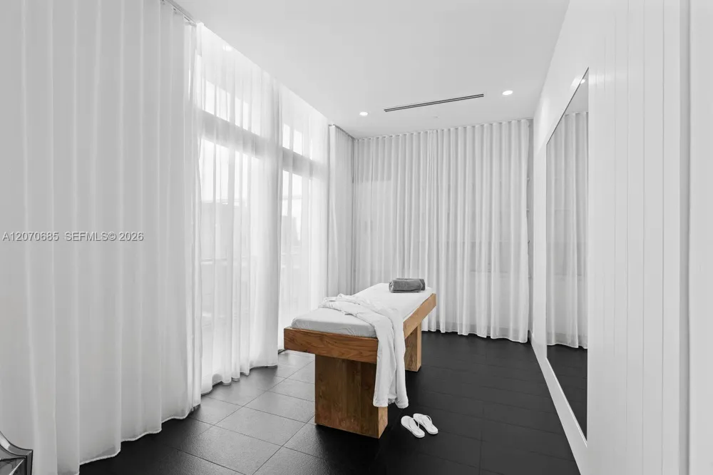 2000 Metropica Way #1901 Sunrise, FL 33323