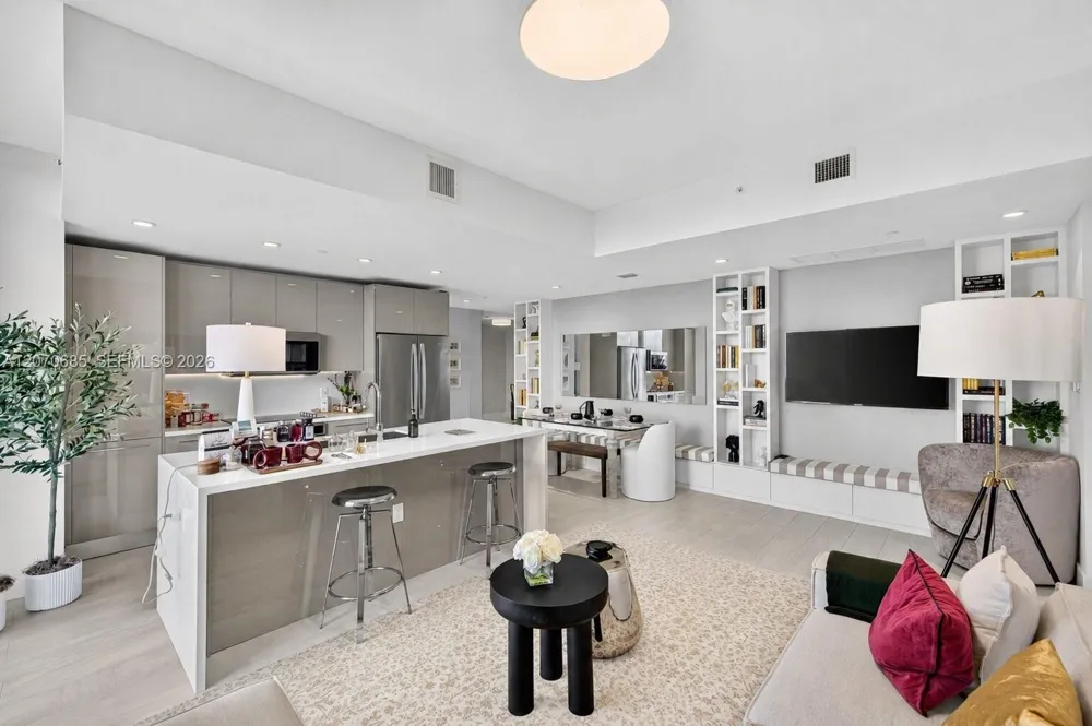 2000 Metropica Way #1901 Sunrise, FL 33323