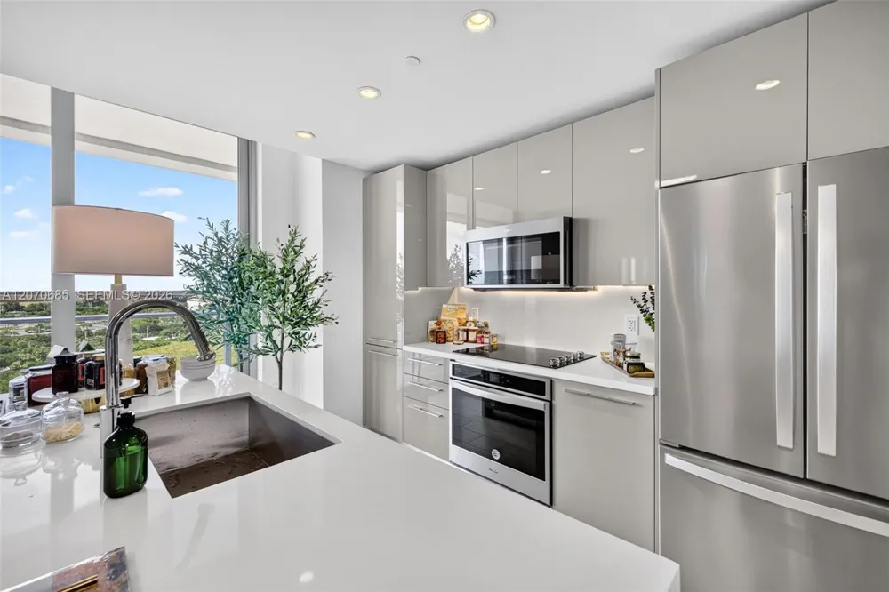 2000 Metropica Way #1901 Sunrise, FL 33323