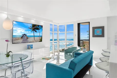 2555 Collins Ave #1714