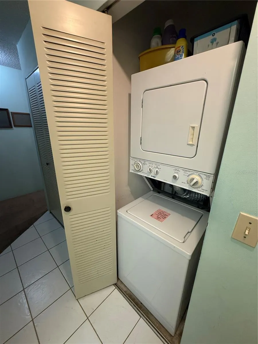 308 PALM COAST PKWY #202 Palm Coast, FL 32137