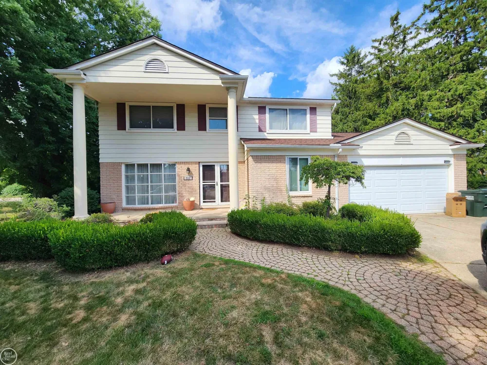 715 Abbey Court Rochester Hills City, MI 48307