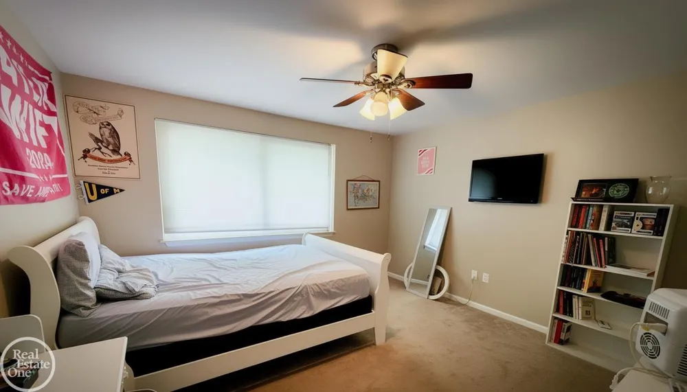 715 Abbey Court Rochester Hills City, MI 48307