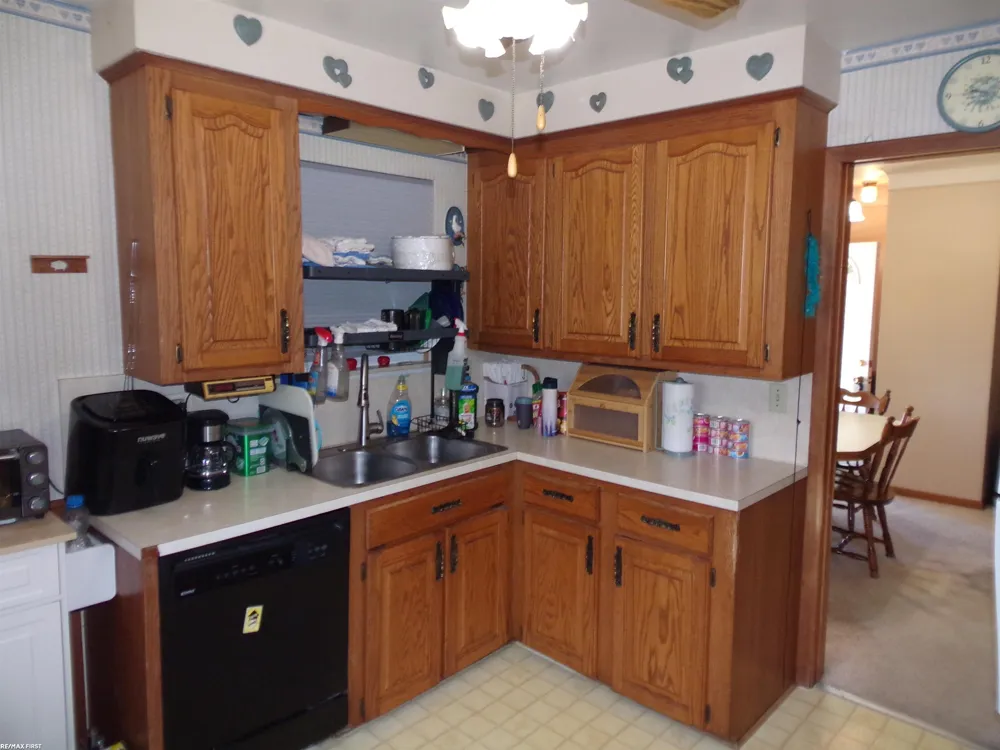 28204 Gladstone Street St Clair Shores City, MI 48081
