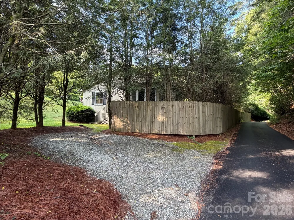 29 Crystal Springs Trail Cashiers, NC 28717