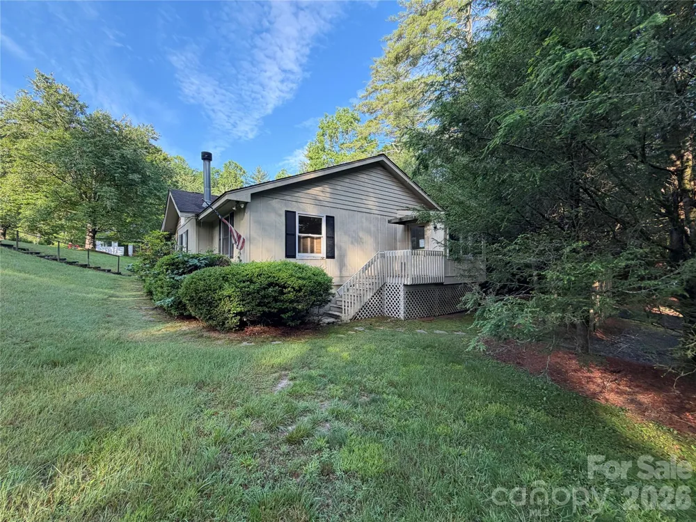 29 Crystal Springs Trail Cashiers, NC 28717