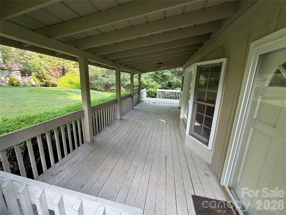 29 Crystal Springs Trail Cashiers, NC 28717